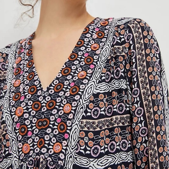 Beautiful embroidered Maeve tunic dress from Anthropologie - Picture 4 of 7